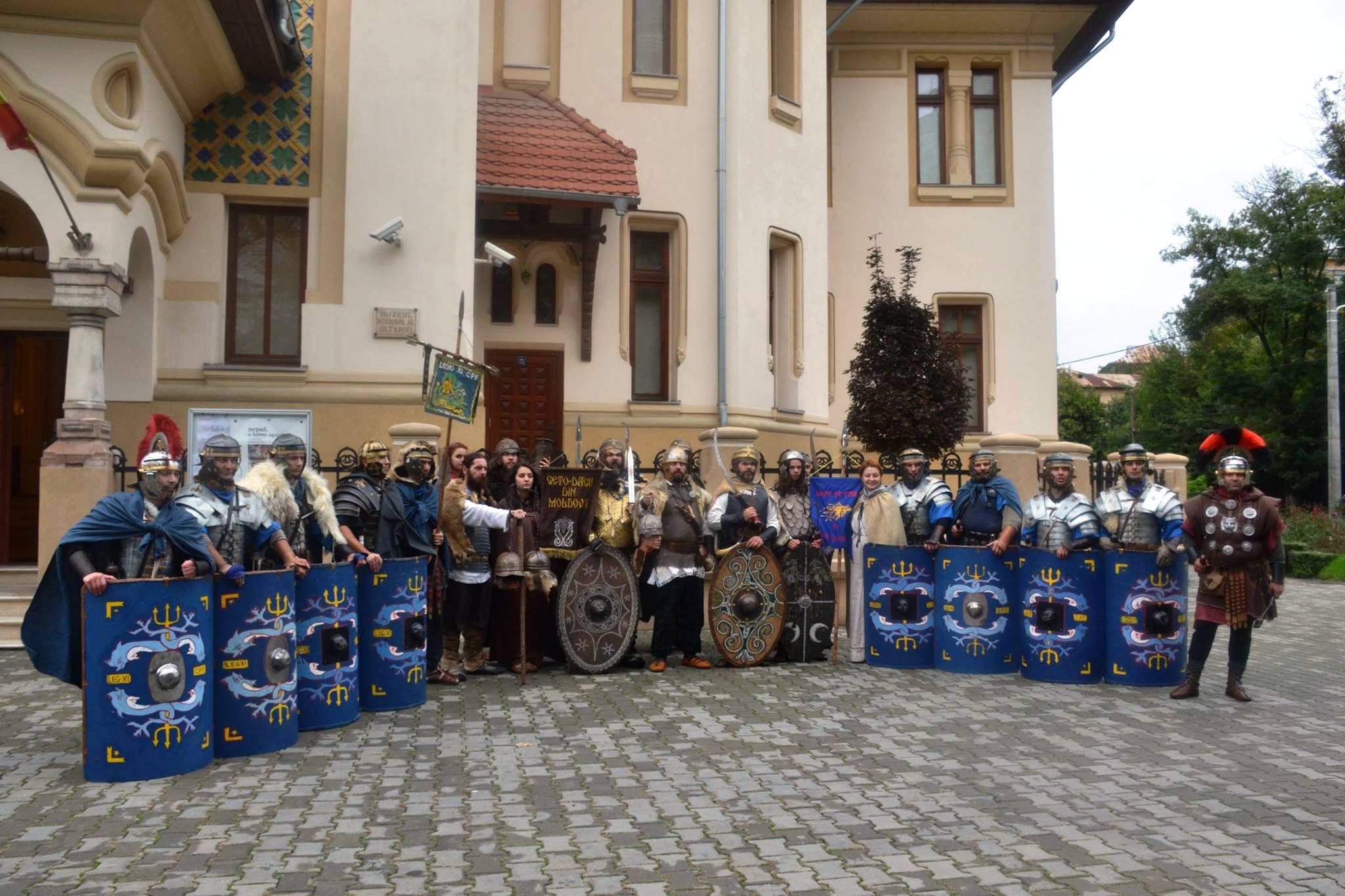 12120087_907733289263348_962076033101354850_o - Copy